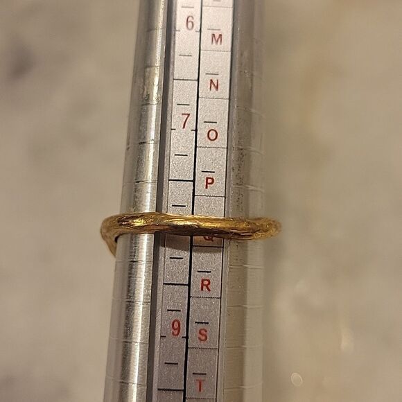 NWT Gorjana Leaf Ring Flower 18k Gold Dainty Feminine Thin Stack Layering 6 7 8 - Picture 5 of 6